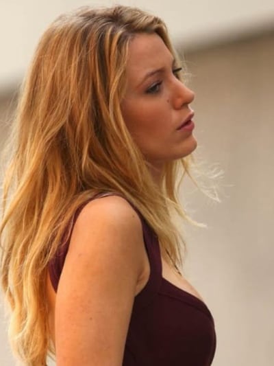 Chat with Blake Lively, the  character AI chatbot