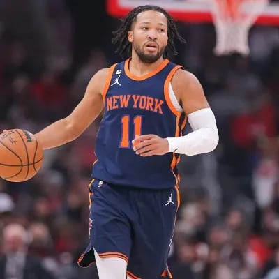 Chat with Jalen Brunson, the Celebrity character AI chatbot