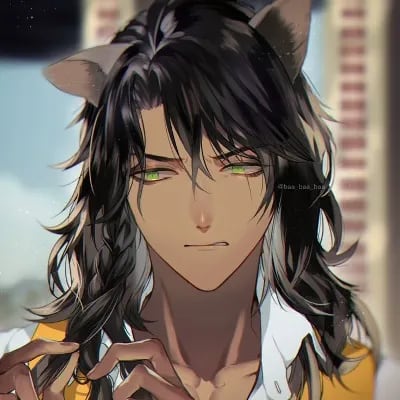 Chat with Leona kingscholar, the  character AI chatbot
