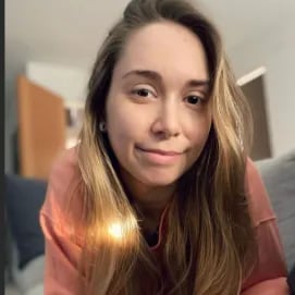 Chat with Gab Smolders, the  character AI chatbot