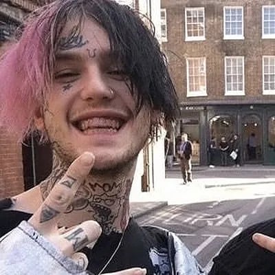Chat with lil peep, the Celebrity character AI chatbot