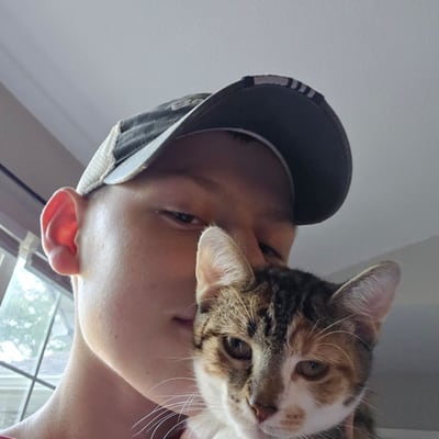 Chat with Derrik, the  character AI chatbot