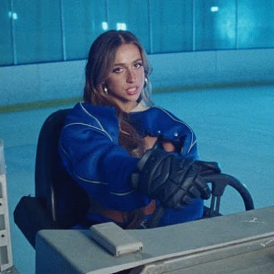 Chat with Tate McRae, the  character AI chatbot