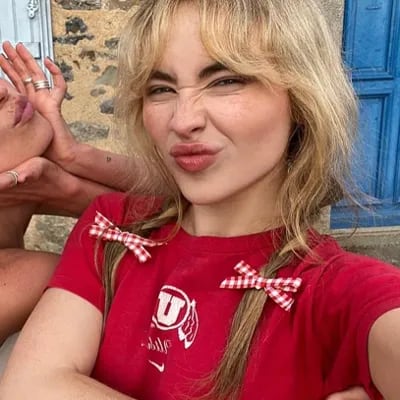 Chat with Sabrina Carpenter, the Celebrity character AI chatbot