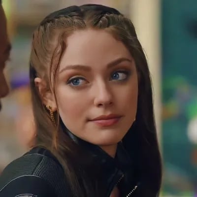 Chat with Hope Mikaelson, the Movie & TV character AI chatbot