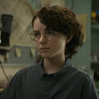 Chat with Phoebe Spengler, the  character AI chatbot