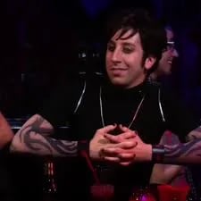 Chat with Howard Wolowitz, the  character AI chatbot