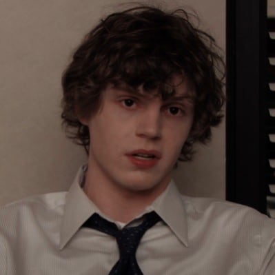 Chat with Evan Peters, the  character AI chatbot