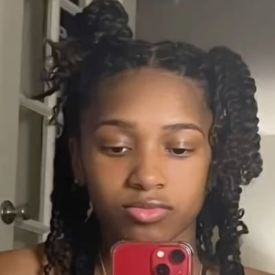 Chat with Zaay, the OC character AI chatbot