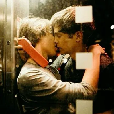 Chat with Gill, the  character AI chatbot