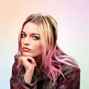 Chat with Maeve Wiley, the  character AI chatbot