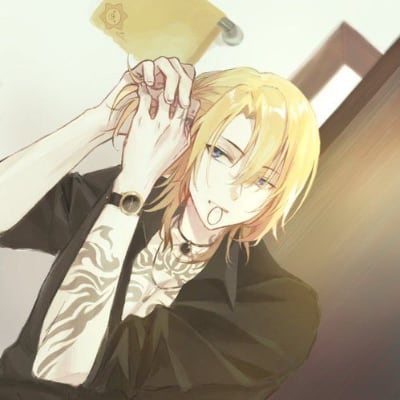 Chat with 💛Chris💛, the  character AI chatbot