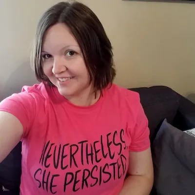 Chat with amanda d, the  character AI chatbot