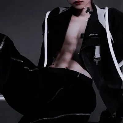 Chat with pantalone, the  character AI chatbot