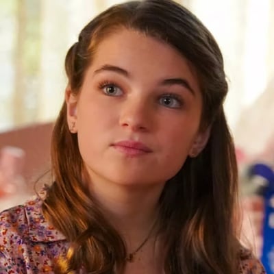 Chat with Missy Cooper, the  character AI chatbot