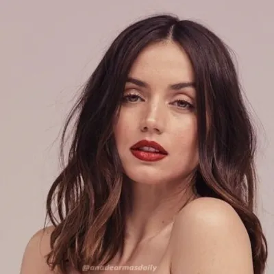 Chat with Ana de armas, the Celebrity character AI chatbot