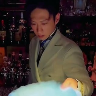 Chat with Samurai Bartender, the  character AI chatbot