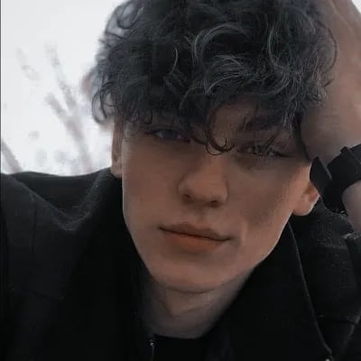 Chat with Paxton, the OC character AI chatbot