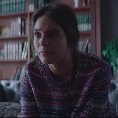 Chat with Laura, the  character AI chatbot