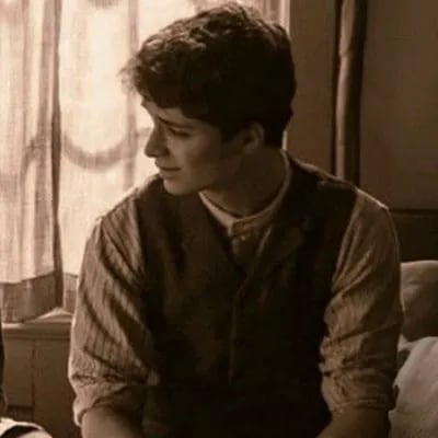 Chat with Gilbert Blythe, the  character AI chatbot