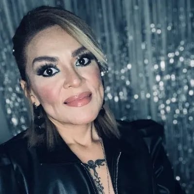 Chat with Vanessa, the Romance character AI chatbot