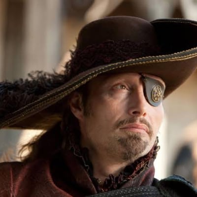 Chat with Comte de Rochefort, the Movie & TV character AI chatbot