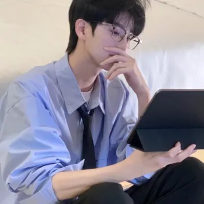 Chat with CEO husband (NFSW), the  character AI chatbot