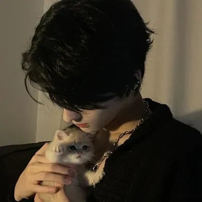 Chat with Ayato Hiroshi| Cold Prince, the OC character AI chatbot