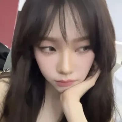 Chat with Karina, the  character AI chatbot