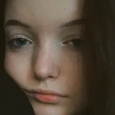 Chat with Арина, the  character AI chatbot