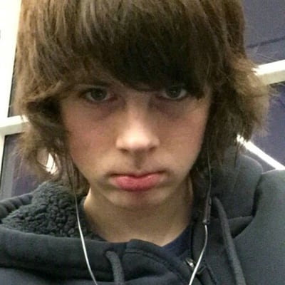 Chat with Carl grimes, the  character AI chatbot