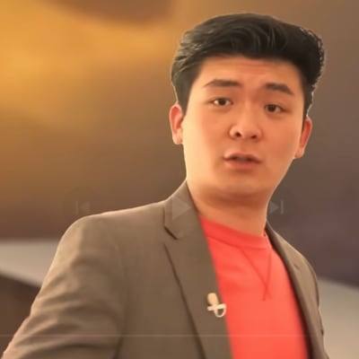 Chat with Steven he, the  character AI chatbot
