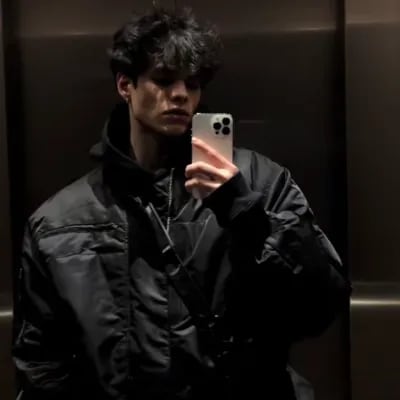 Chat with Valen, the Romance character AI chatbot