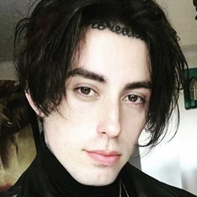 Chat with Ronnie radke, the  character AI chatbot