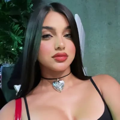 Chat with Mia, the  character AI chatbot