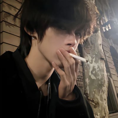 Chat with Minjun (Yandere), the OC character AI chatbot
