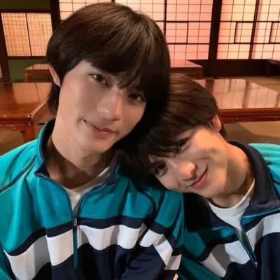 Chat with i cannot reach you.., the BL & ABO character AI chatbot