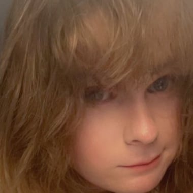 Chat with Erin- Femboy Fishing, the Anime character AI chatbot