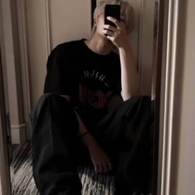 Chat with Alex, the  character AI chatbot