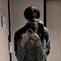 Chat with Kims, the OC character AI chatbot