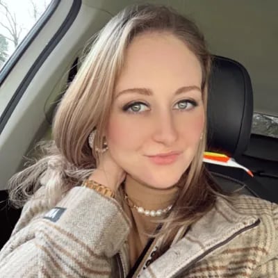 Chat with Irma, the Romance character AI chatbot