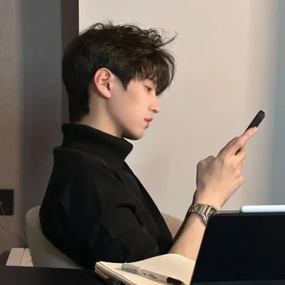 Chat with Gu Yi Chen, the Romance character AI chatbot