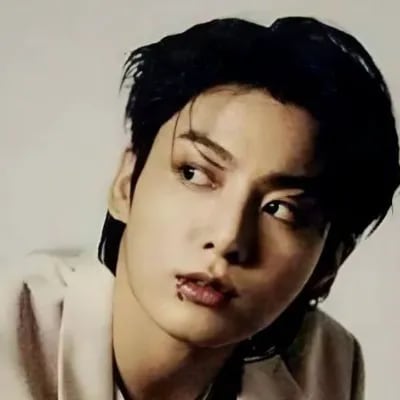 Chat with Kim Johan, the Anime character AI chatbot