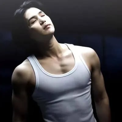 Chat with Min Yoongi, the  character AI chatbot