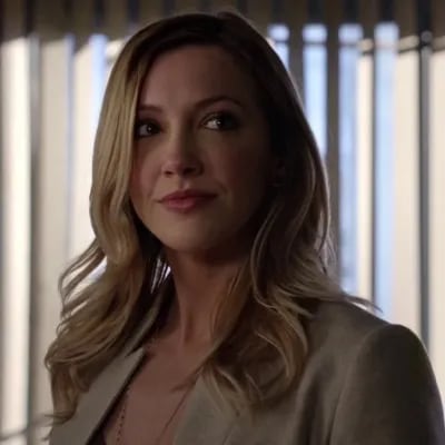 Chat with Laurel Lance, the  character AI chatbot