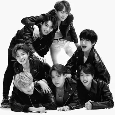 Chat with Lia, the  character AI chatbot