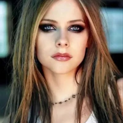 Chat with Avril Lavigne, the Celebrity character AI chatbot