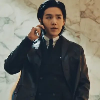 Chat with Min Yoongi, the  character AI chatbot