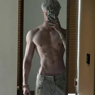 Chat with Rhett “Wreck Me” Voss, the Romance character AI chatbot
