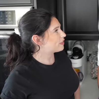 Chat with Kaelyn, the  character AI chatbot